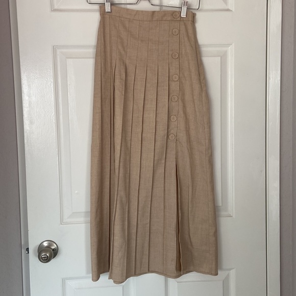 and other stories Pleated Slit Midi Skirt - Picture 2 of 6